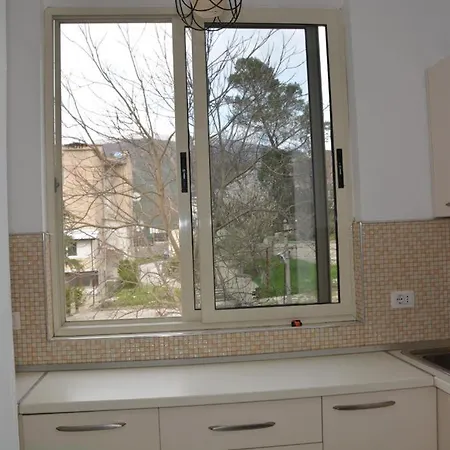 Apartament Qetesia Apartament *