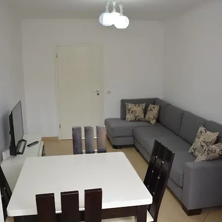 Apartament Qetesia Apartament *
